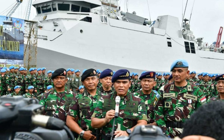 Kasal Laksamana TNI Dr. Muhammad Ali dihadapan media saat Upacara Penyambutan Satgas MTF TNI Konga XVIII-N/UNIFIL bertempat di Kolinlamil, Jakarta Utara, Selasa (06/02).