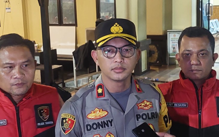 Kapolsek Tambora Polres Metro Jakarta Barat, Kompol Donny Agung Harvida 