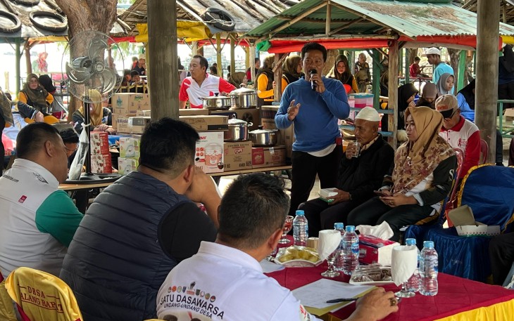Bupati Roby Disambut Antusias Saat Temu Wicara Bersama Masyarakat Desa Malang Rapat