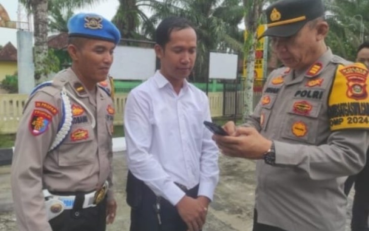Seluruh Handphone Anggota Polsek Belitang II di Periksa 