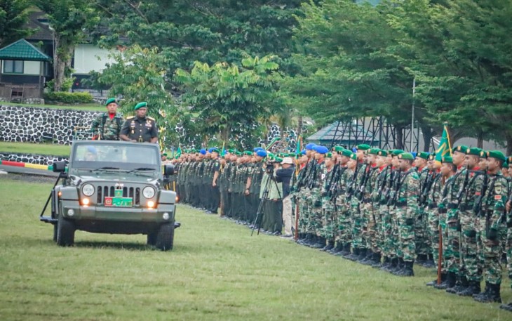 Upacara Peringatan Hari Juang TNI AD Digelar di Kodam Kasuari dengan Khidmat