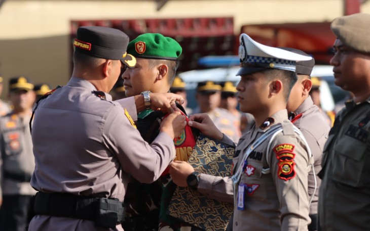 Polres Oku Timur Polda Sumsel melaksanakan Apel Gelar Pasukan Oprasi Lilin Musi Tahun 2024