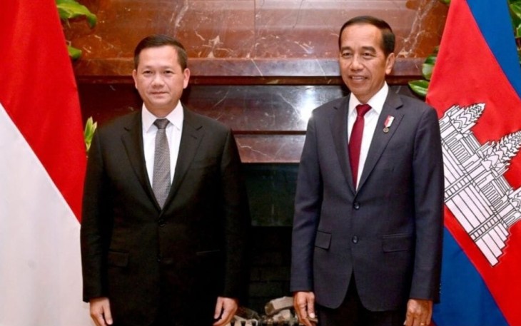 Presiden Joko Widodo saat bertemu dengan Perdana Menteri Kamboja Hun Manet di Hotel Park Hyatt, Melbourne, Australia, pada Selasa, 5 Maret 2024.