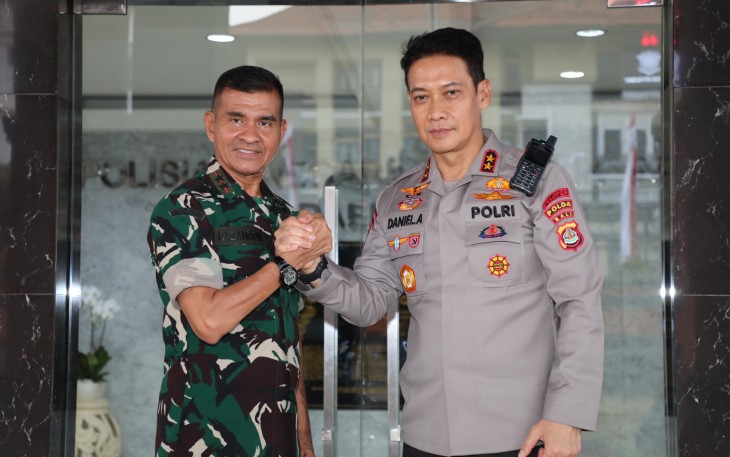 Pangdam IX/Udayana Mayjen TNI Muhammad Zamroni, S.I.P., M.Si., melaksanakan kunjungan silaturahmi perdananya ke Mapolda Bali, pada Kamis (22/8/2024)