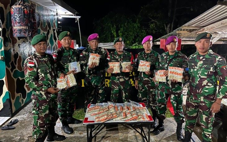 Satgas Pamtas Yonarmed 11 Kostrad Gagalkan Penyelundupan 960 Kosmetik Ilegal di Dermaga Bambangan