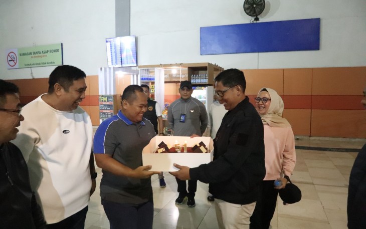 Danlanud Sultan Hasanuddin Terima Kejutan Istimewa Di Hari Ulang Tahunnya Dari Bupati Maros dan Forkopimda