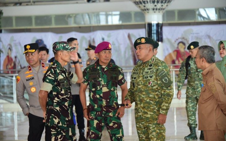 Komandan Lantamal VI Menghadiri Penjemputan Panglima Kostrad