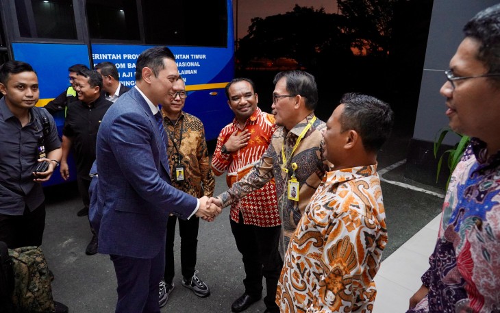 Menteri Agraria dan Tata Ruang/Kepala Badan Pertanahan Nasional (ATR/BPN), Agus Harimurti Yudhoyono (AHY) menyampaikan bahwa progres Pendaftaran Tanah Sistematis Lengkap (PTSL) saat ini sudah berhasil mendaftarkan lebih dari 117 juta bidang tanah. Hal tersebut disampaikan saat kedatangannya di Bandar Udara Internasional Sepinggan Balikpapan, Provinsi Kalimantan Timur pada, Kamis (12/09/2024)