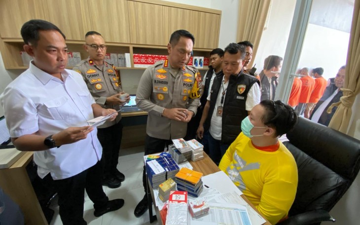 Enam Tersangka Sindikat Rekening Judi Online di Cengkareng Positif Konsumsi Sabu