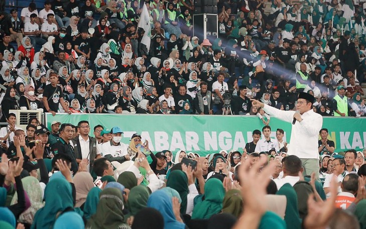 Calon wakil Presiden (Cawapres) nomor urut 01 Muhaimin Iskandar saat berkampanye di Lapangan Nagreg, Kabupaten Bandung, Jawa Barat, Kamis (8/2/2024).