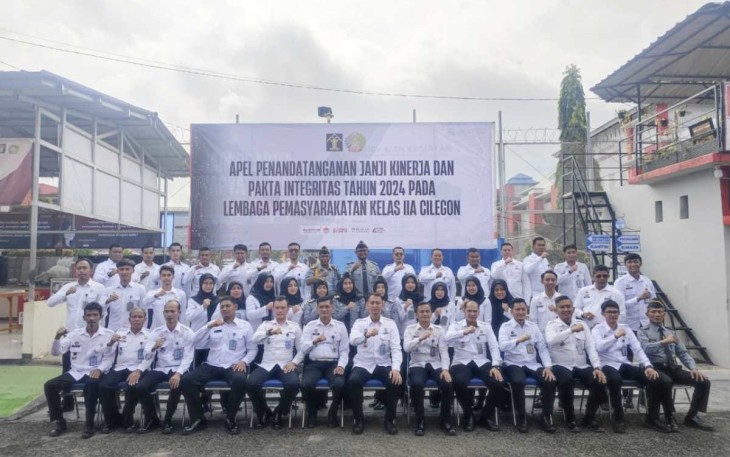Lembaga Pemasyarakatan (Lapas) Kelas IIA Cilegon menggelar Acara Apel Janji Kinerja dan Penandatanganan Pakta Integritas. Acara ini dihadiri oleh seluruh pegawai Lapas Cilegon, sebagai komitmen bersama untuk menerapkan prinsip-prinsip Good Governance, Rabu (17/01)