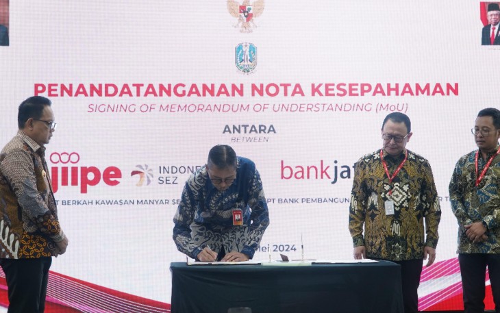  Bank Jatim Tanda Tangani MoU dengan Pengelola JIIPE