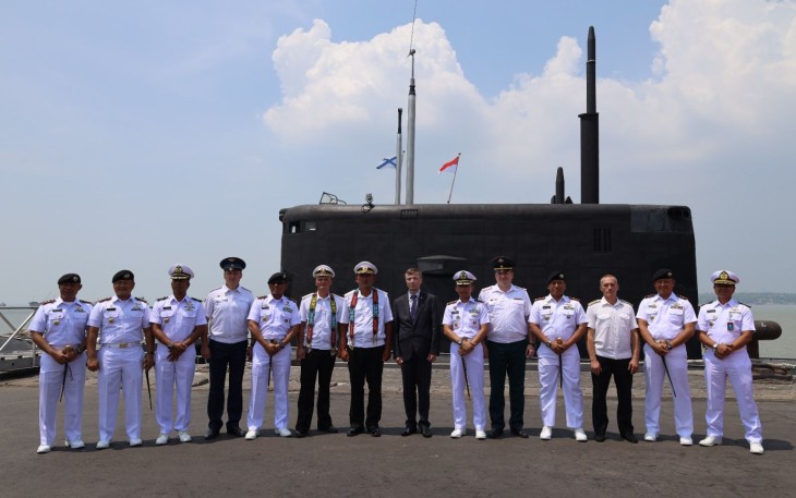 TNI AL Sambut Kedatangan Kapal Selam AL Rusia dan Rescue Togboat Alatau