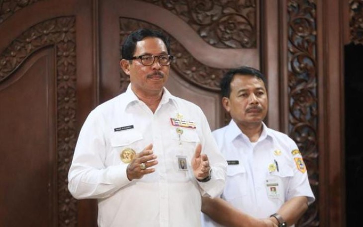 Penjabat Gubernur Jawa Tengah, Nana Sudjana menyampaikan pengumuman penetapan UMK, UMSK dan UMSP
