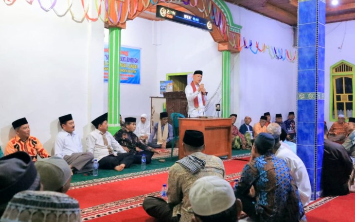 Safari Ramadhan Pemkab Pasaman yang dipimpin Bupati Sabar AS, di Masjid Nurul Huda, Kamis (21/3). 