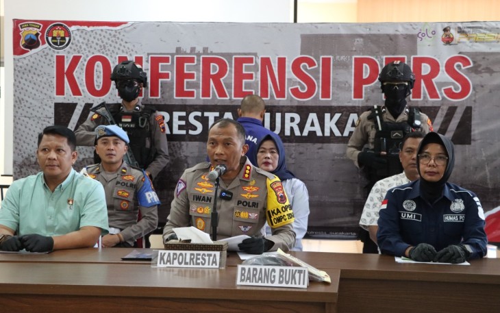 Kepolisian Resor Kota ( Polresta) Surakarta mengamankan pelaku yang diduga melakukan pencabulan dan persetubuhan terhadap anak bawah umur hingga hamil