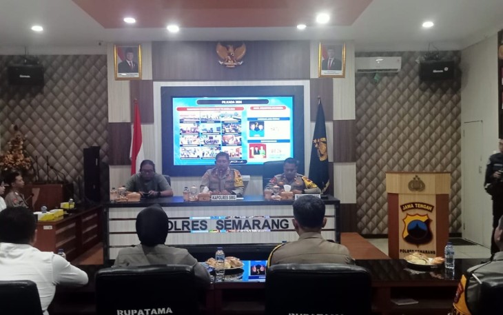 Kegiatan Rilis akhir tahun Polres Semarang di Ruang Rupatama, Senin (30/12/2024)
