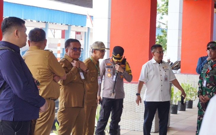 Wali Kota Maurits Mantiri Bersama Wakil Walikota Hengky Honandar Siap Menyambut Kedatangan Presiden Jokowi di Kota Bitung