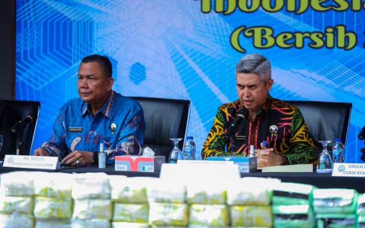 Badan Narkotika Nasional Republik Indonesia (BNN RI) memusnahkan barang bukti narkotika berupa 42.093 gram sabu, 0,0485 gram ganja sintetis, dan 515,8 gram synthetic cannabinoid, yang berasal dari pengungkapan 3 (tiga) kasus tindak pidana narkotika dengan melibatkan 11 (sebelas) orang tersangka serta narkotika yang berasal dari sisa uji laboratorium