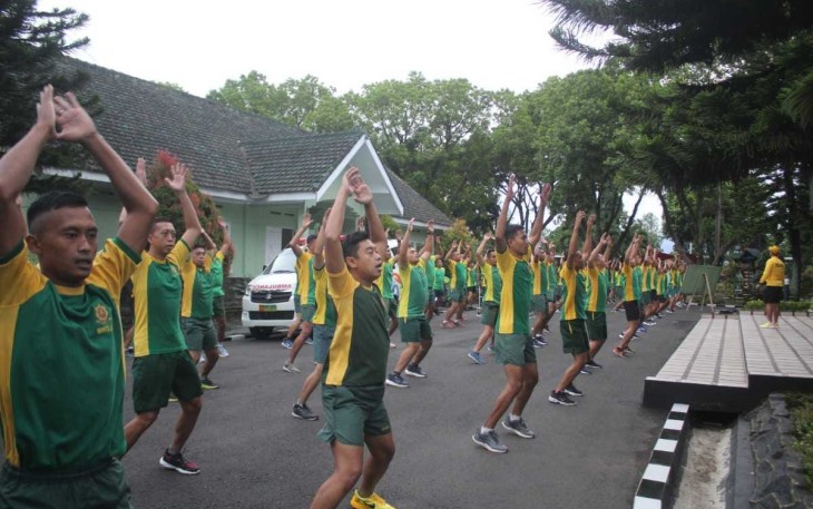 Pembinaan kesegaran jasmani (Garjas A) di Menarmed 2 Kostrad, Rabu (24/01/2024).