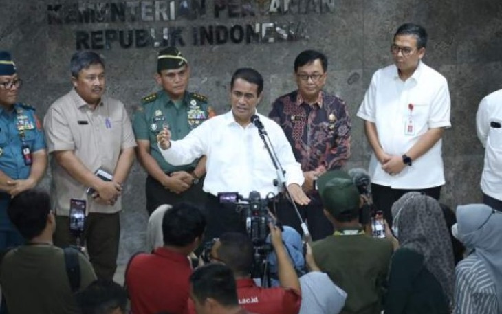 Mentan usai menggelar rapat bersama jajaran Universitas Pertahanan, Kementerian PUPR, BNPB dan Kemenko PMK di Gedung A kantor pusat Kementan, Selasa, 27 Februari 2024.