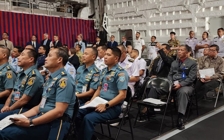 Asrena Pangkolinlamil Ikuti Forum Industri Pertahanan di Kapal Raimond Montecuccoli P-432