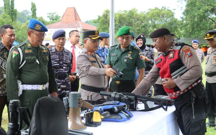 Pengecekan sarana dan prasarana guna menunjang kesiapan dalam pelaksanaan pengamanan Natal 2024 dan Tahun Baru 2025.