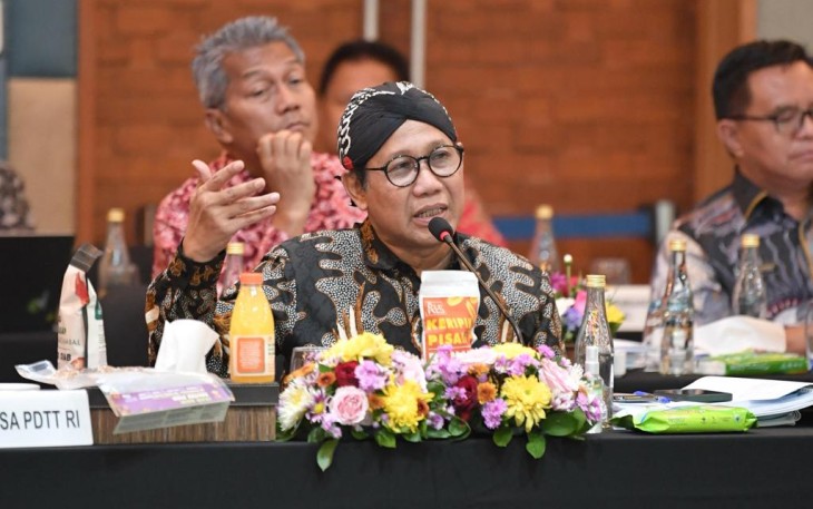 Mendes PDTT Abdul Halim Iskandar 
