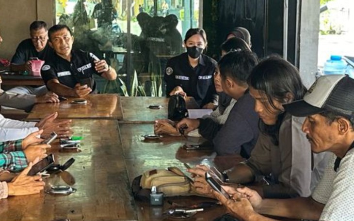Bidhumas Polda Kalbar bersama awak media yang berdomisili di kota Pontianak melaksanakan silaturahmi melalui acara ngopi bersama awak media bertempat di Cafe Super Jl. Paris 2 Kota Pontianak pada Jum'at (01/03)