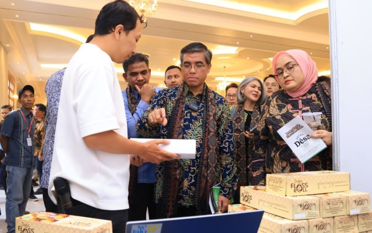 Menaker Yassierli saat berada di Pekan Wirausaha Sragen-Karanganyar PT HM Sampoerna Tbk, Senin (11/11)
