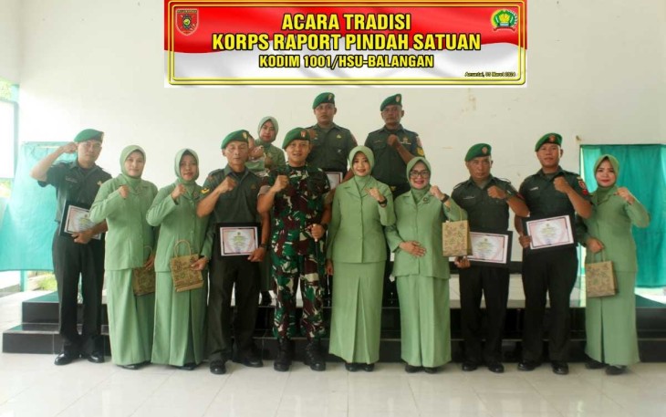 Kodim 1001/HSU-BLG Gelar Acara Tradisi Pindah Satuan dan Penerimaan Anggota Baru