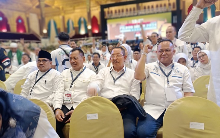 Dokter Agung Puji Penampilan Khofifah-Emil di Debat Perdana