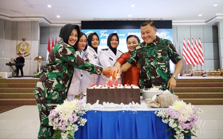 Gubernur AAL saat Turut Meriahkan Puncak Tasyakuran HUT ke-61 Kowal