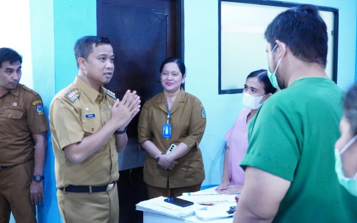 Penjabat Wali Kota Tebing Tinggi saat Kunjungi RSUD dr. Kumpulan Pane dan TC Sosial