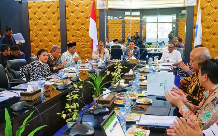 Rombongan komisi IX DPR RI diterima di Ruang Rapat II Bandar Seri Bentan, Rabu (28/02).