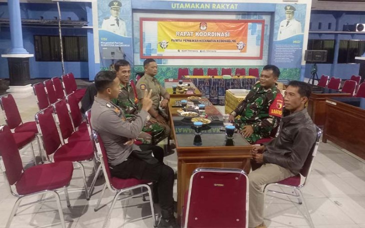 TNI-Polri terus memberikan kontribusinya dalam upaya mensukseskan penyelenggaraan pesta demokrasi pemilu 2024