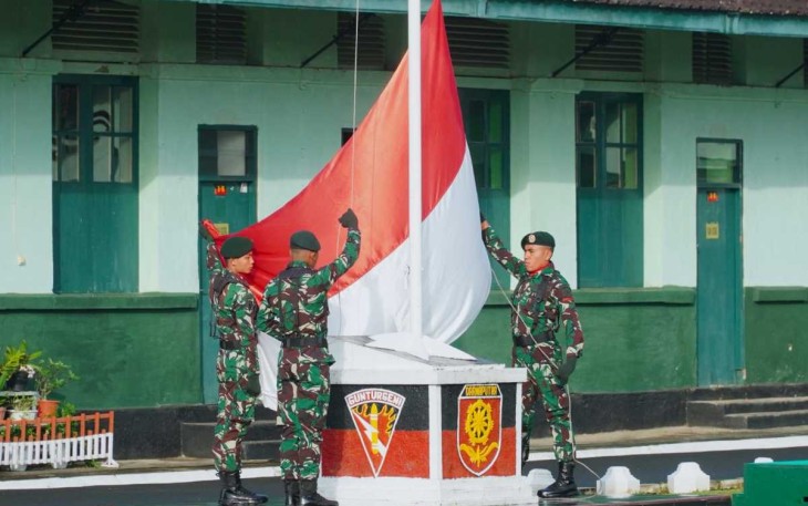 Upacara bendera prajurit Yonarmed 11/GG/2/2 Kostrad, Senin (5/2)