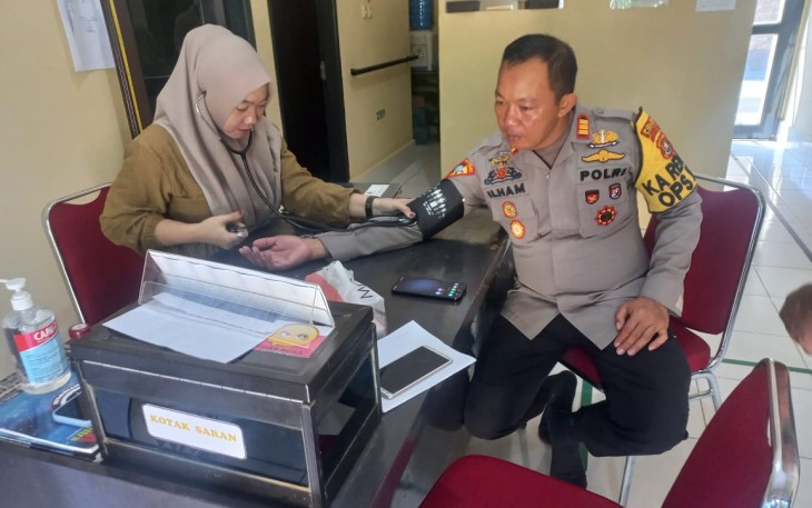 Pemeriksaan kesehatan personel usai pengamanan TPS, Jum'at (16/2)