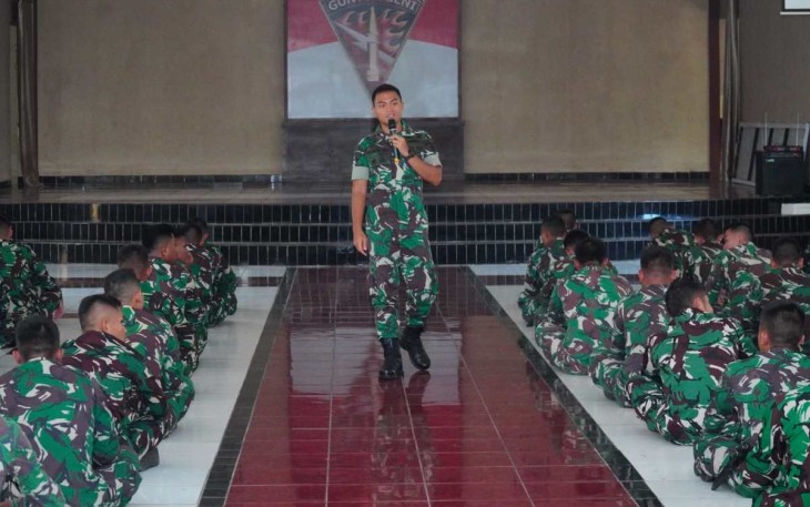 Pelatihan Administrasi Umum TNI AD Prajurit Yonarmed 11 Kostrad, Selasa (20/2)