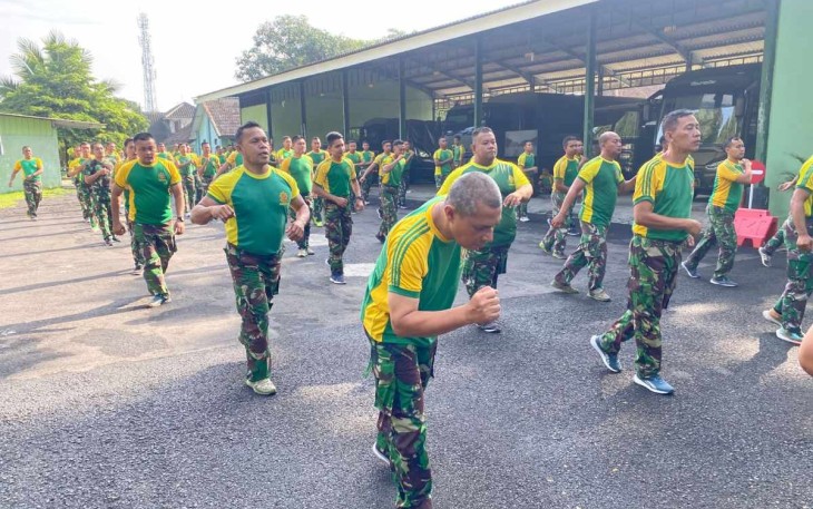 Senam Poco-Poco Menarmed 2 Kostrad, Sabtu (2/3)
