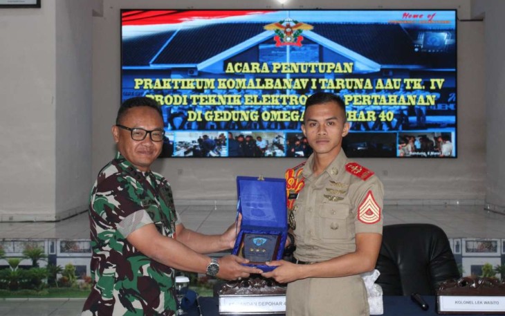 Penutupan Praktikum Komalbanav I Taruna AAU Tk. IV