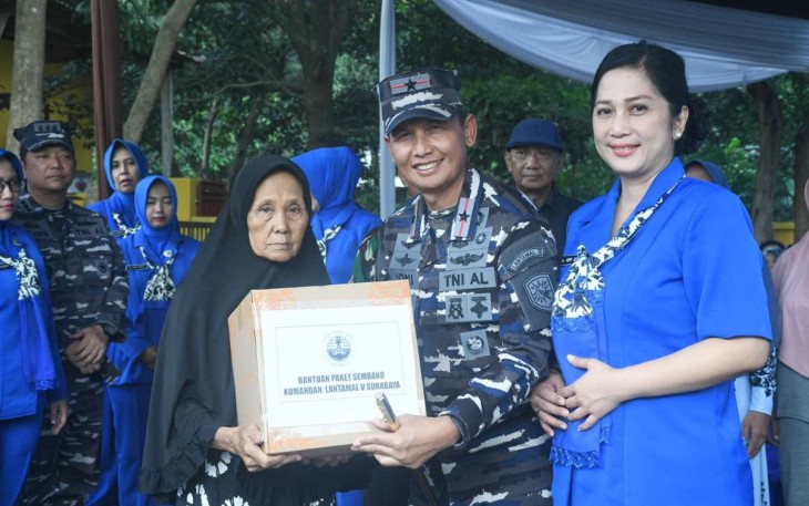 Baksos TNI AL bagi masyarakat di Kabupaten Banyuwangi 