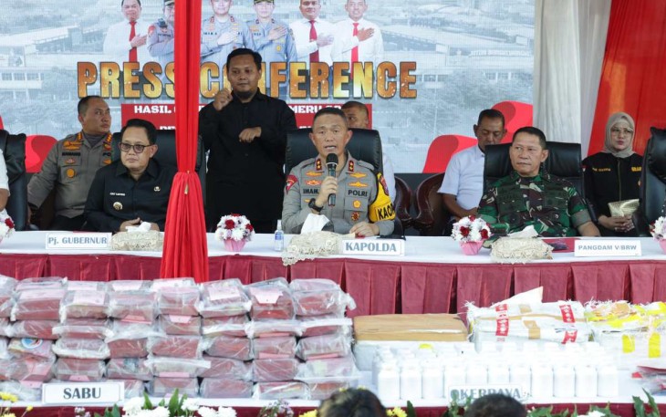 Kapolda Jatim Irjen Pol Imam Sugianto 