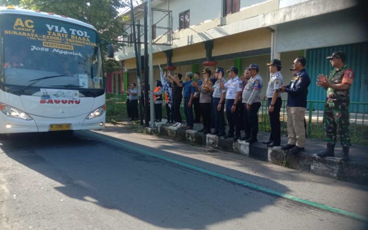 Pemberangkatan arus balik mudik wilayah Kabupaten Trenggalek 