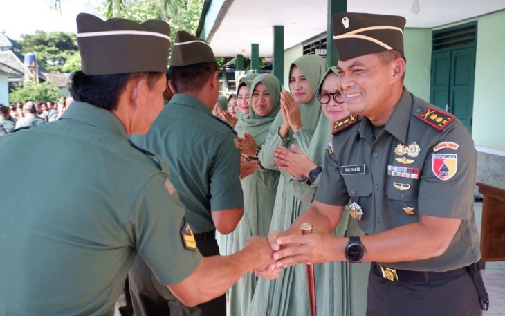 Dandim 0801/Pacitan Letkol Inf Roliyanto saat halalbihalal, Selasa (16/4)