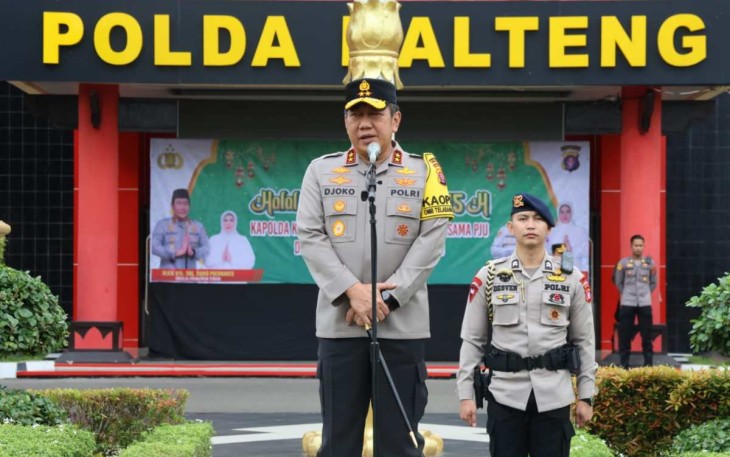 Kapolda Kalteng Irjen Pol Drs Djoko Poerwanto,