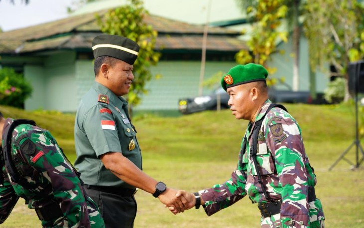 Danrem 121/Abw Brigjen TNI Lukman Arief saat halalbihalal bersama prajuritnya, Senin (22/4)