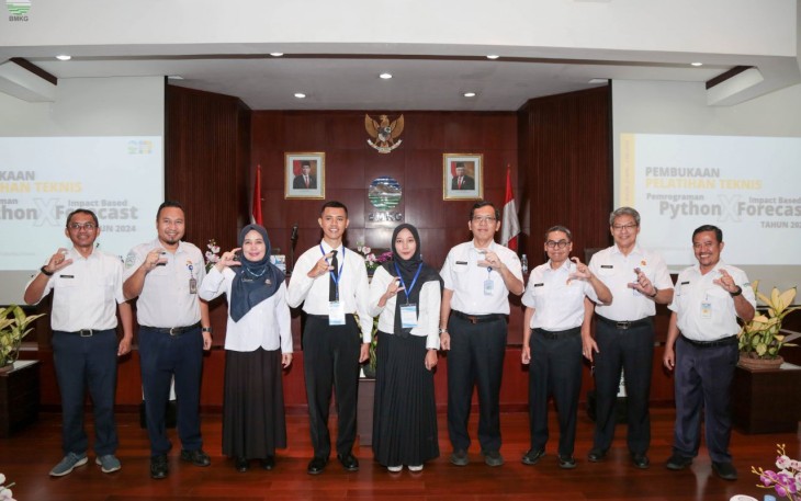 Pelatihan Teknis Pemrograman Python dan Impact-Based Forecaster Tahun 2024