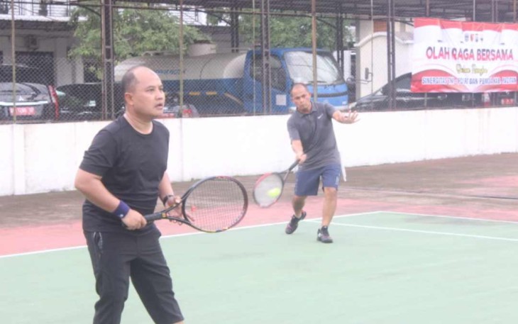 Olahraga tenis lapangan di Pemkab Pacitan 