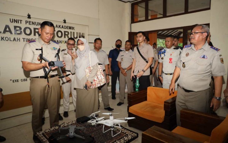 Menteri ATR/BPN Agus Harimurti Yudhoyono saat mengunjungi STPN Yogyakarta 